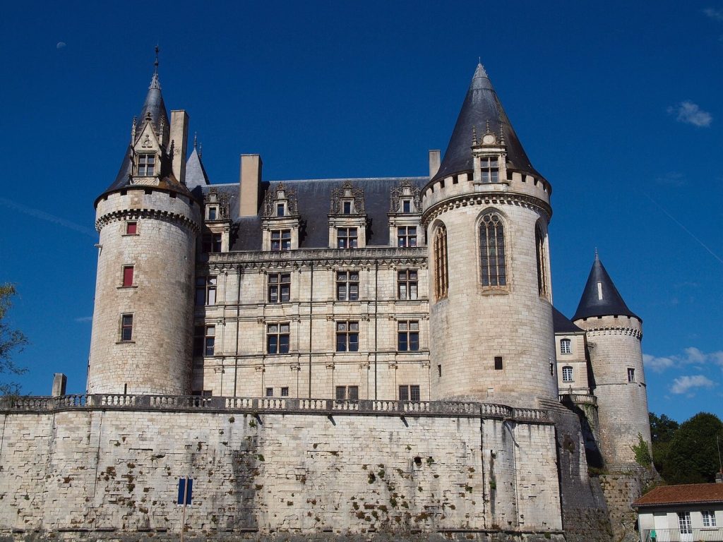 Château de La Rochefoucauld: A Medieval Stronghold and Renaissance Residence in France 5 Château de La Rochefoucauld