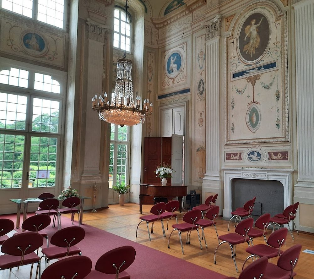 Barockschloss Neschwitz: A Baroque Palace and Estate in Germany 2 Barockschloss Neschwitz