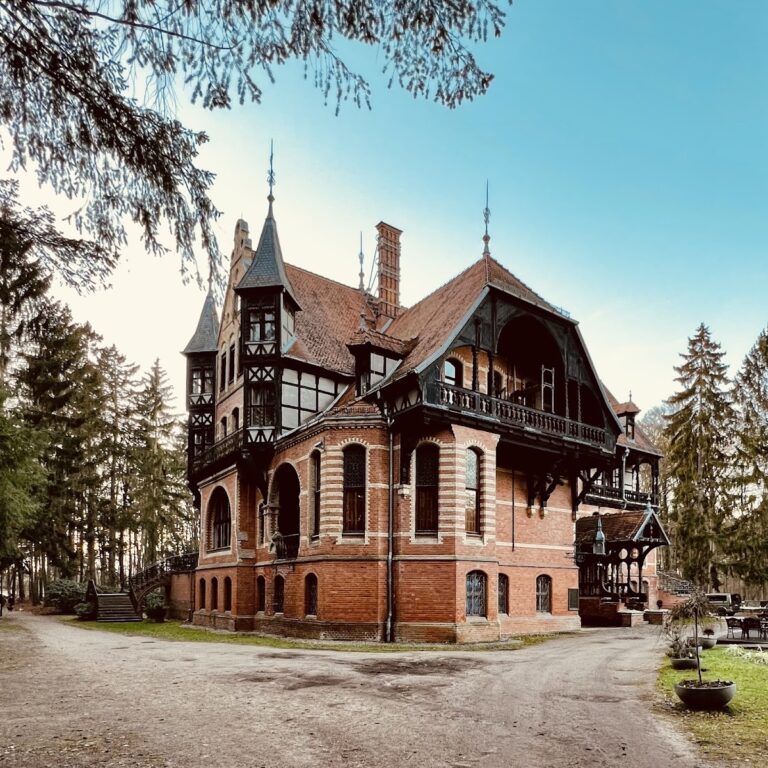 Jagdschloss Gelbensande: A Grand Ducal Hunting Residence in Germany