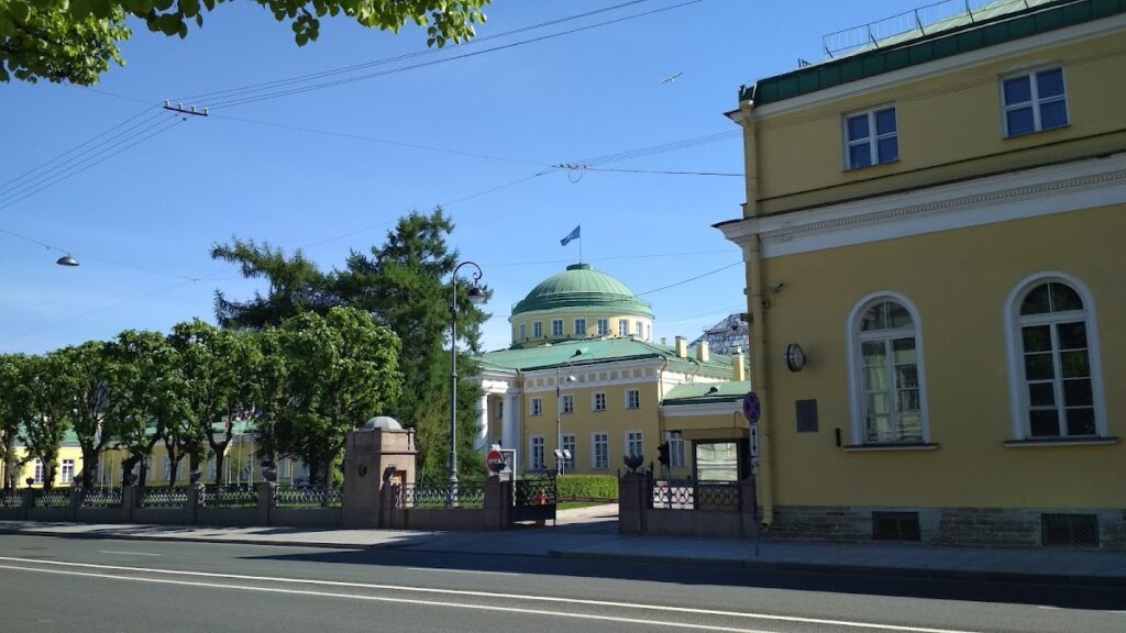 Tauride Palace: An Imperial Residence and Centre of Russian Political History 3 Tauride Palace