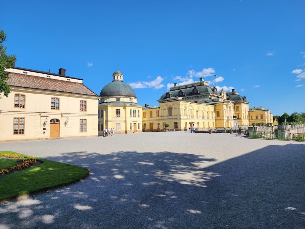 Drottningholm Palace: A Swedish Royal Residence on Lovön 3 Drottningholm Palace