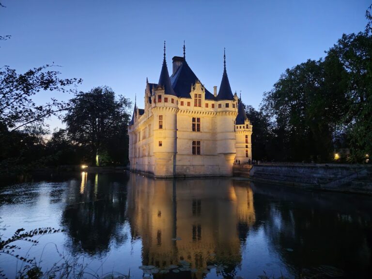 Château d’Azay-le-Rideau: A French Renaissance Residence on the Indre