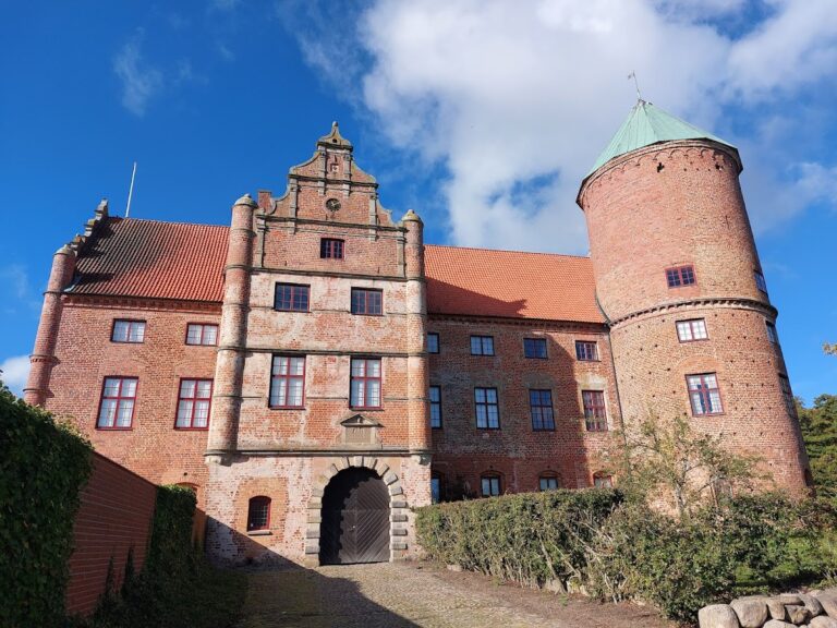 Skarhult Castle: A Renaissance Fortified Residence in Sweden