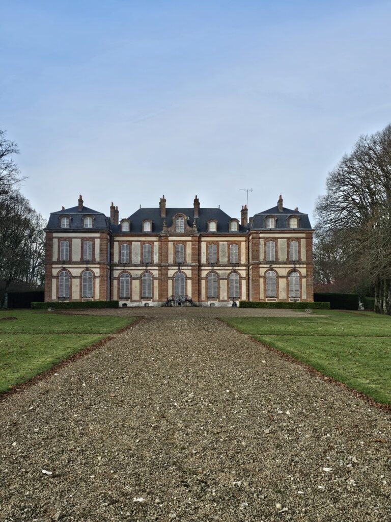 Château de Vérigny: An Eighteenth-Century French Château and Seigneurial Estate