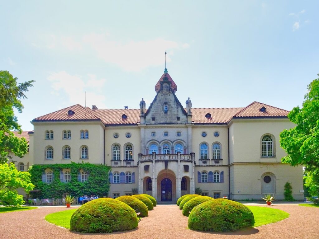 Schloss Waldenburg: A Castle and Princely Residence in Germany 2 Schloss Waldenburg