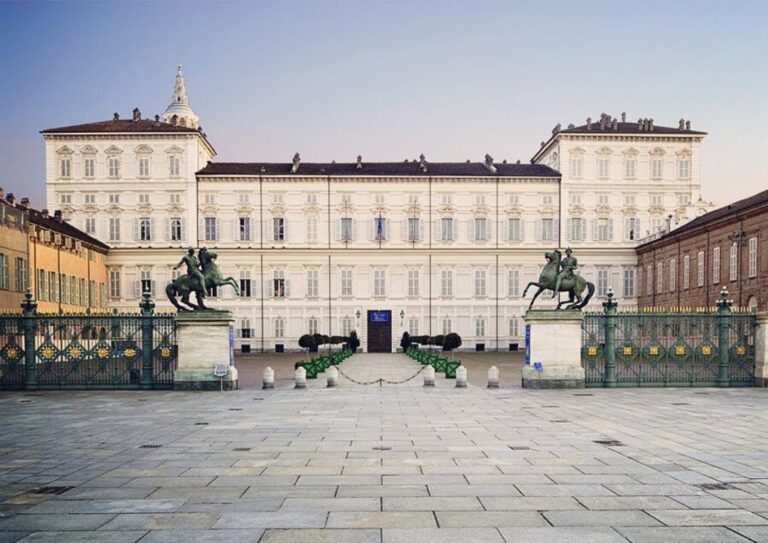Royal Palace of Turin: Savoyard Court and Royal Residence in Italy