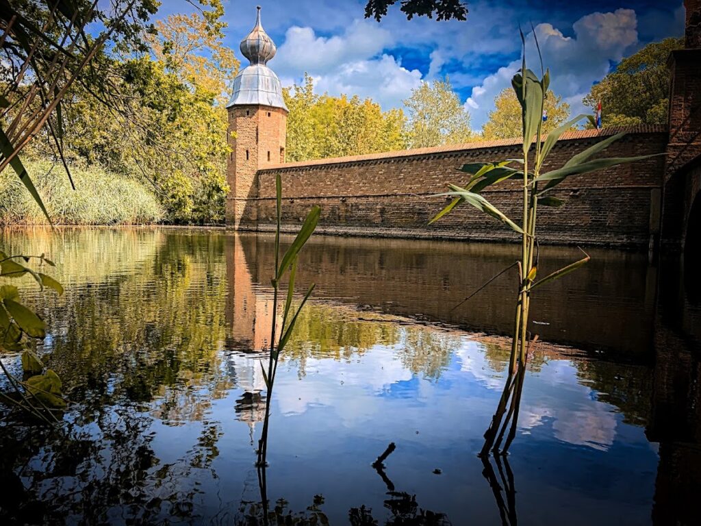 Slot Moermond: A Water Castle in Renesse, Netherlands 4 Slot Moermond