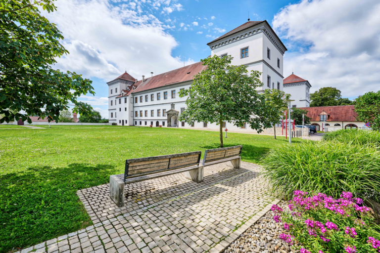 Meßkirch Castle: A Renaissance Palace of the Counts of Zimmern