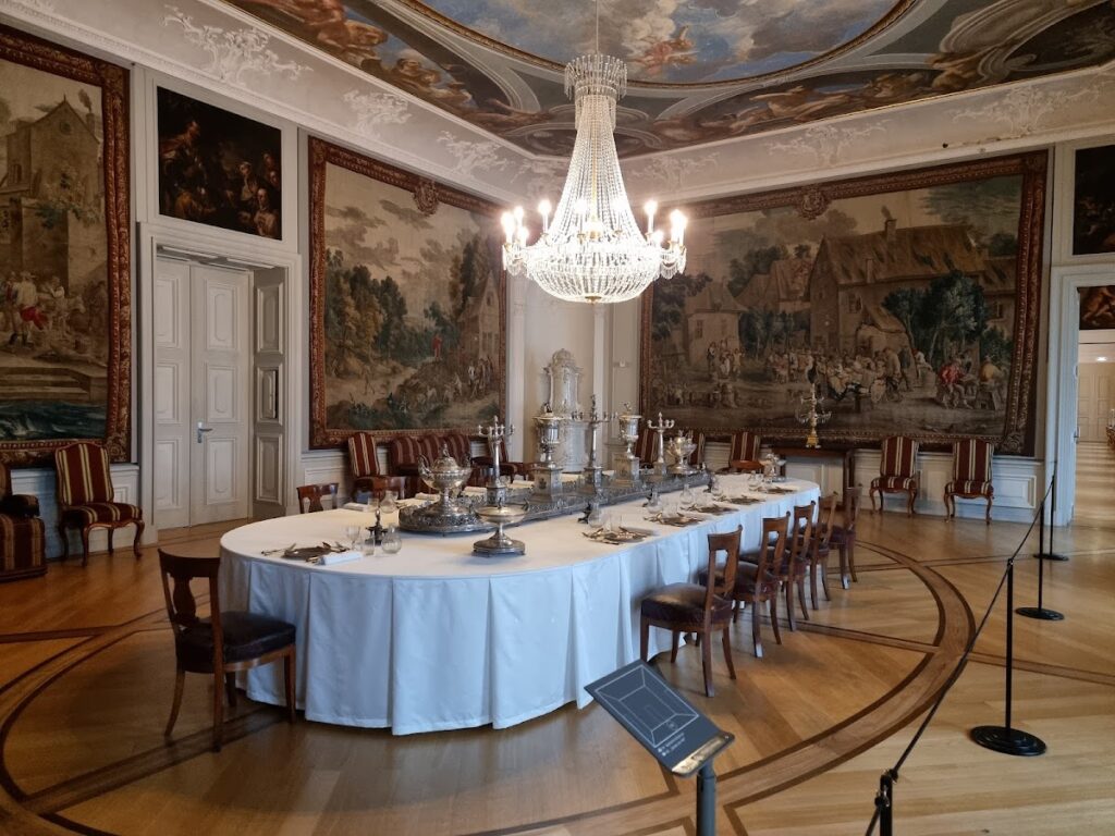Mannheim Palace: Baroque Residence of the Electors Palatine 2 Mannheim Palace