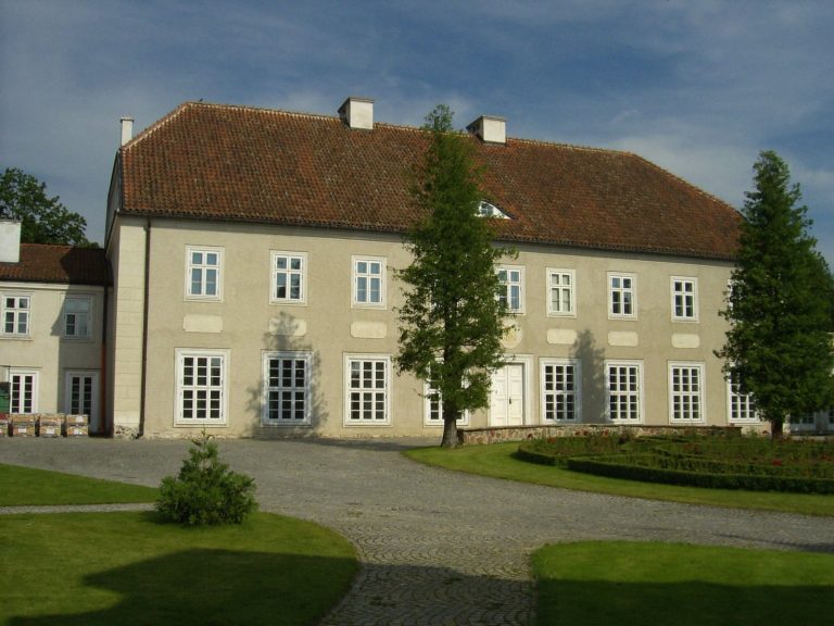 Galiny Palace: A Renaissance Palace-and-Park Complex in Poland