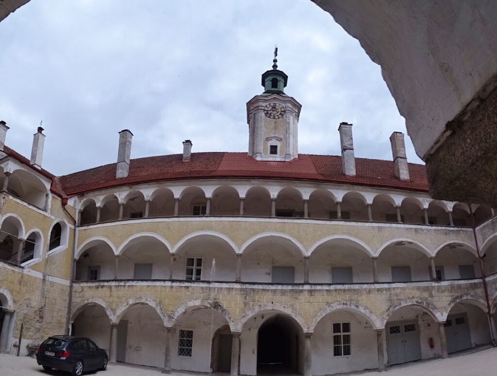 Aistersheim Castle: A Late-Renaissance Water Castle in Austria 2 Aistersheim Castle