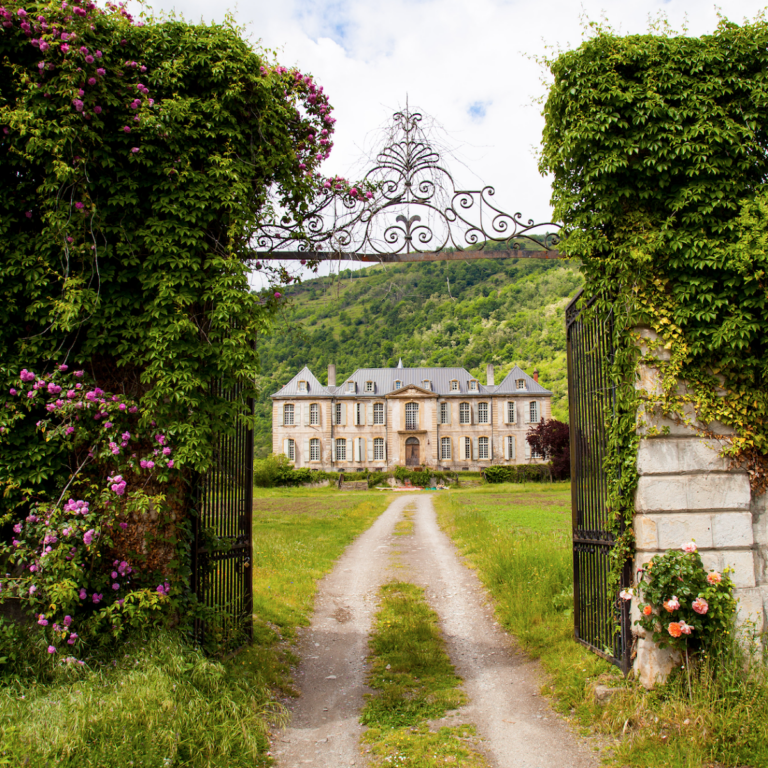 Château de Gudanes: An Eighteenth-Century Neoclassical Château in France
