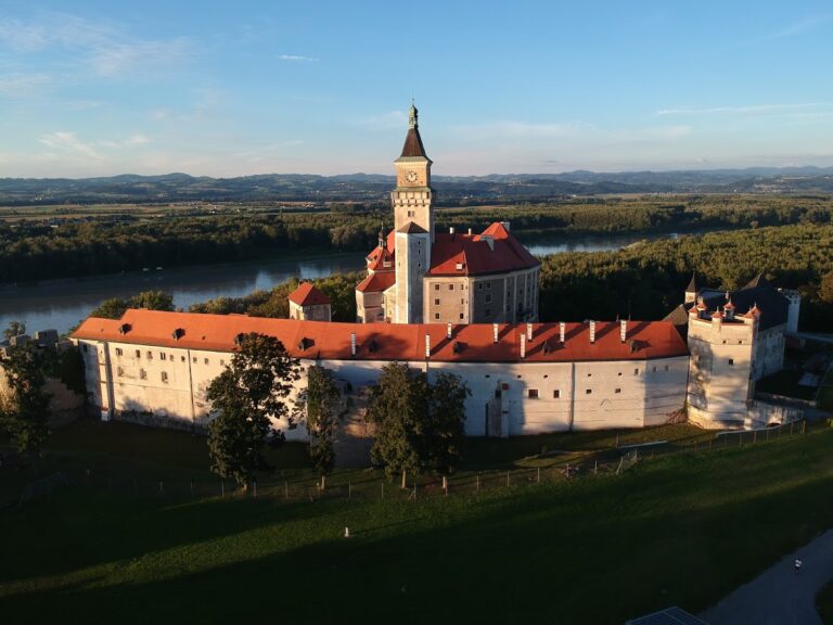 Schloss Wallsee: A Medieval Castle-Palace in Austria