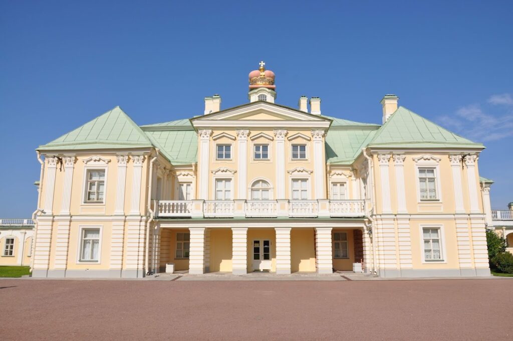 Grand Menshikov Palace in Oranienbaum: A Russian Petrine Baroque Residence 3 Grand Menshikov Palace in Oranienbaum (Russia)