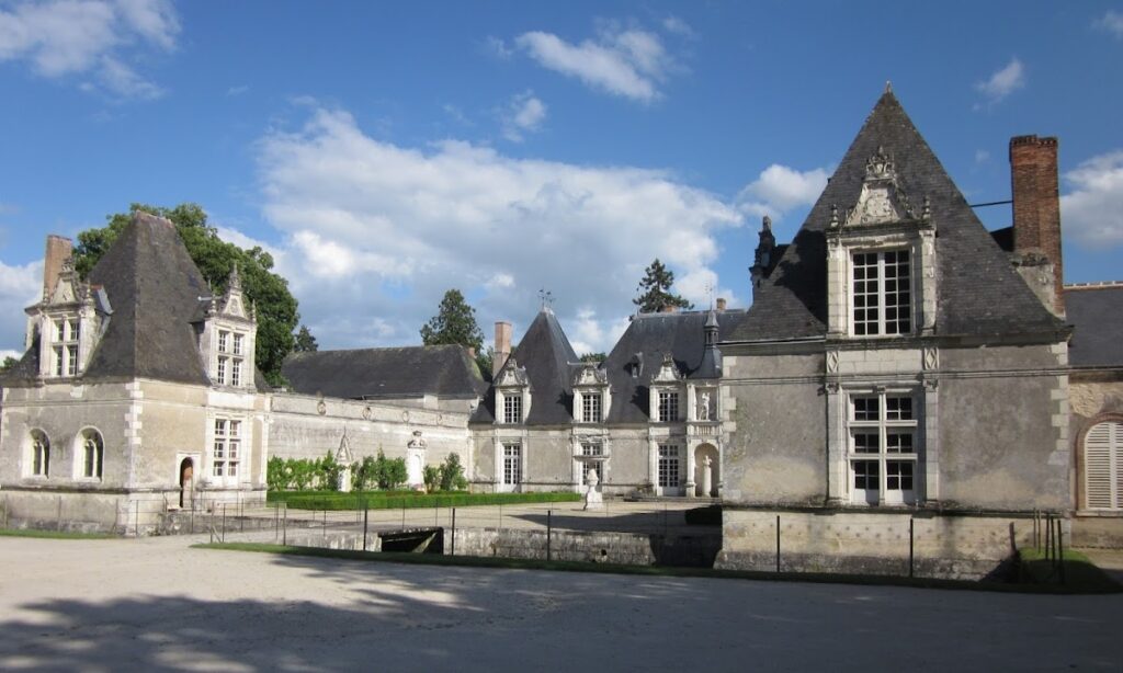 Château de Villesavin: A Renaissance Country Château in France 1 Château de Villesavin