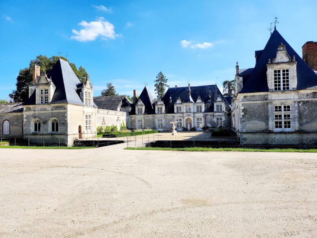 Château de Villesavin: A Renaissance Country Château in France 2 Château de Villesavin