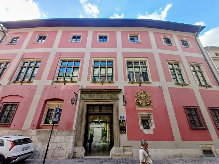 Bishop Ciolek Palace: A Historic Episcopal Residence and Museum in Kraków