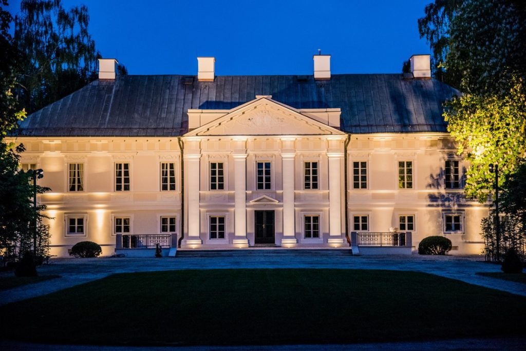 Mała Wieś Palace: A Neoclassical Aristocratic Residence in Poland 2 Mała Wieś Palace
