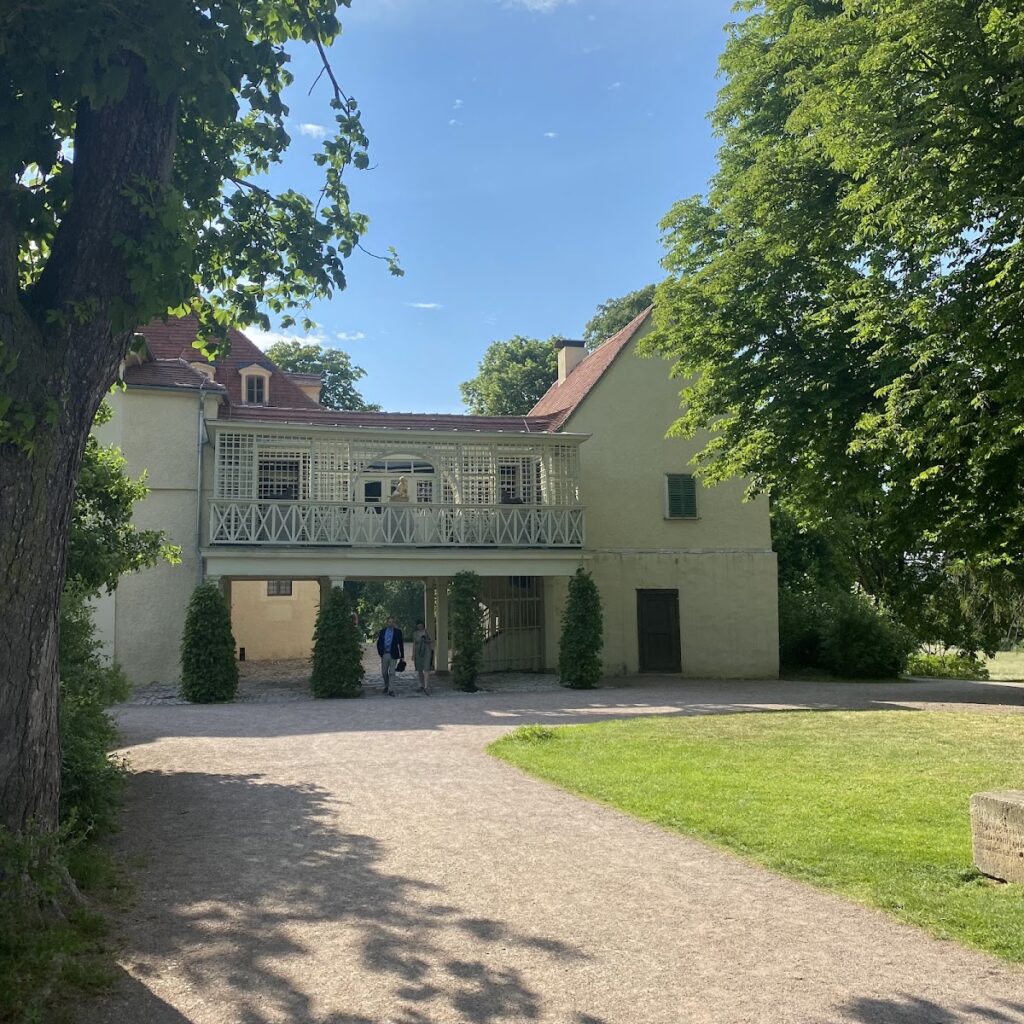Tiefurt House: A Ducal Residence and Cultural Retreat in Weimar 4 Tiefurt House