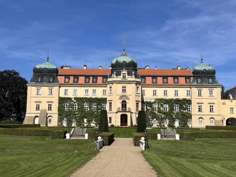Lány Castle: A Presidential Residence and Renaissance-Baroque Manor House in Czechia