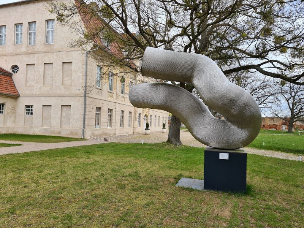 Schloss Kummerow: A Baroque Manor House and Photographic Gallery in Germany 5 Schloss Kummerow