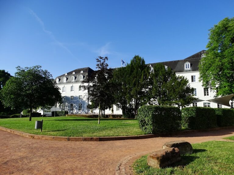 Saarbrücken Castle: Medieval fortress turned Baroque palace and district administrative seat