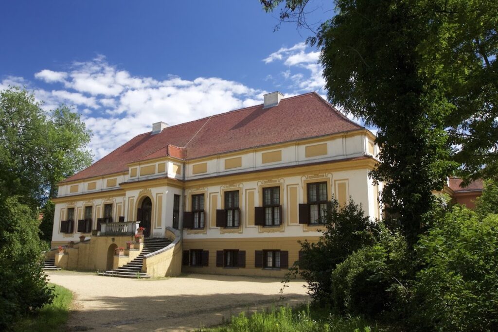 Castle Caputh: An Early Baroque Summer Palace in Germany 1 Castle Caputh