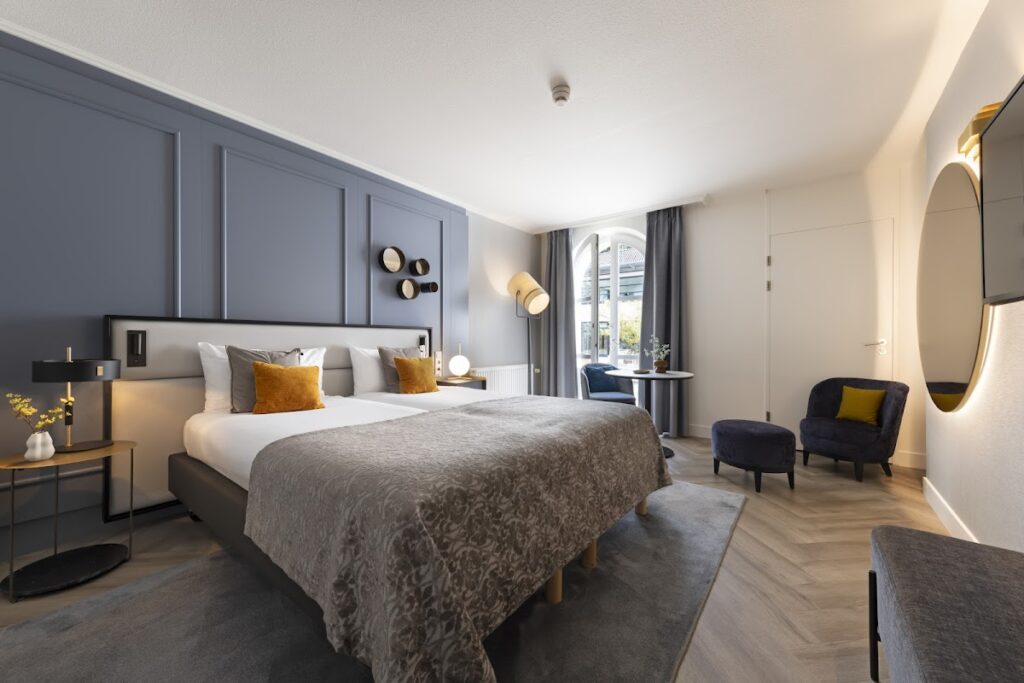 Vaalsbroek Castle: Historic Estate and Country Residence 2 Vaalsbroek Castle