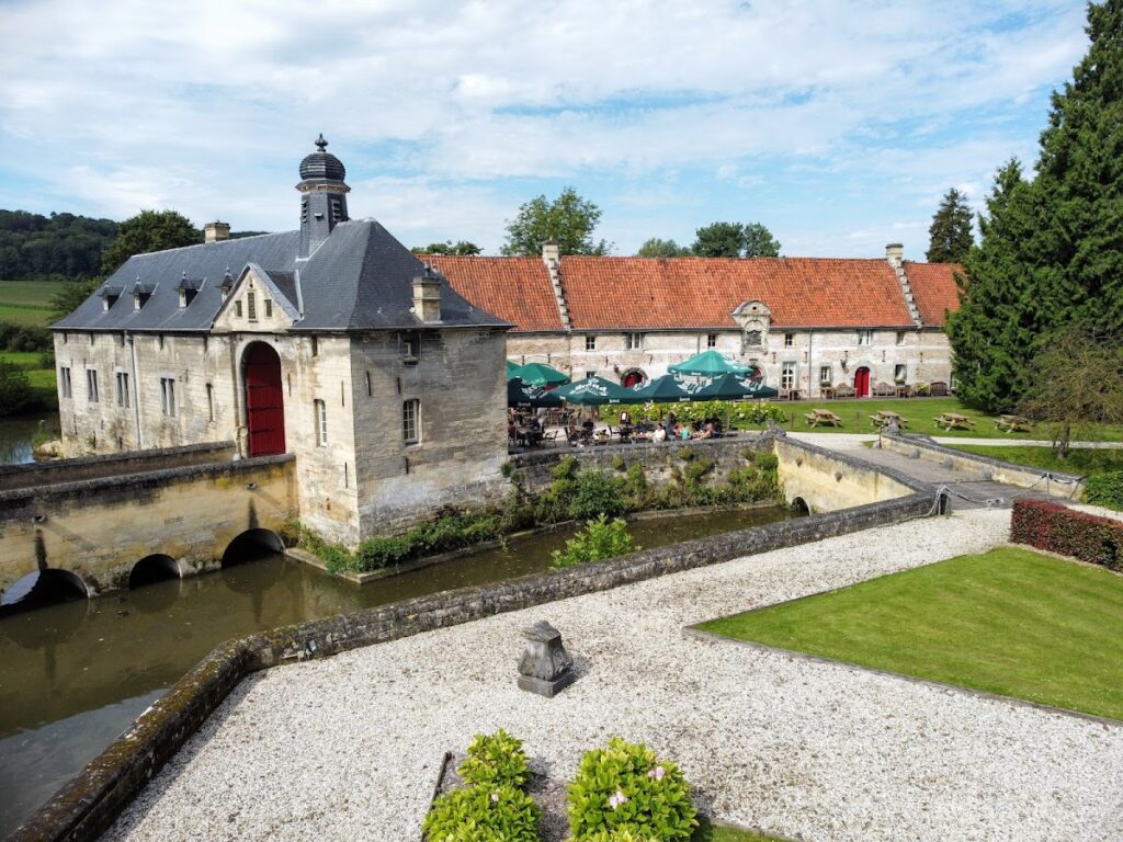 Schaloen Castle: A Medieval Residence and Historic Estate in the Netherlands 3 Schaloen Castle