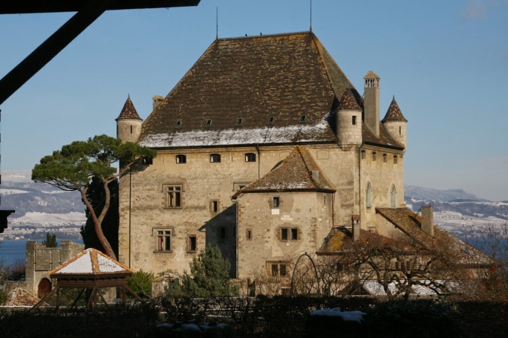 Château d'Yvoire: A Medieval Fortified Castle on Lake Geneva 1 Château d'Yvoire