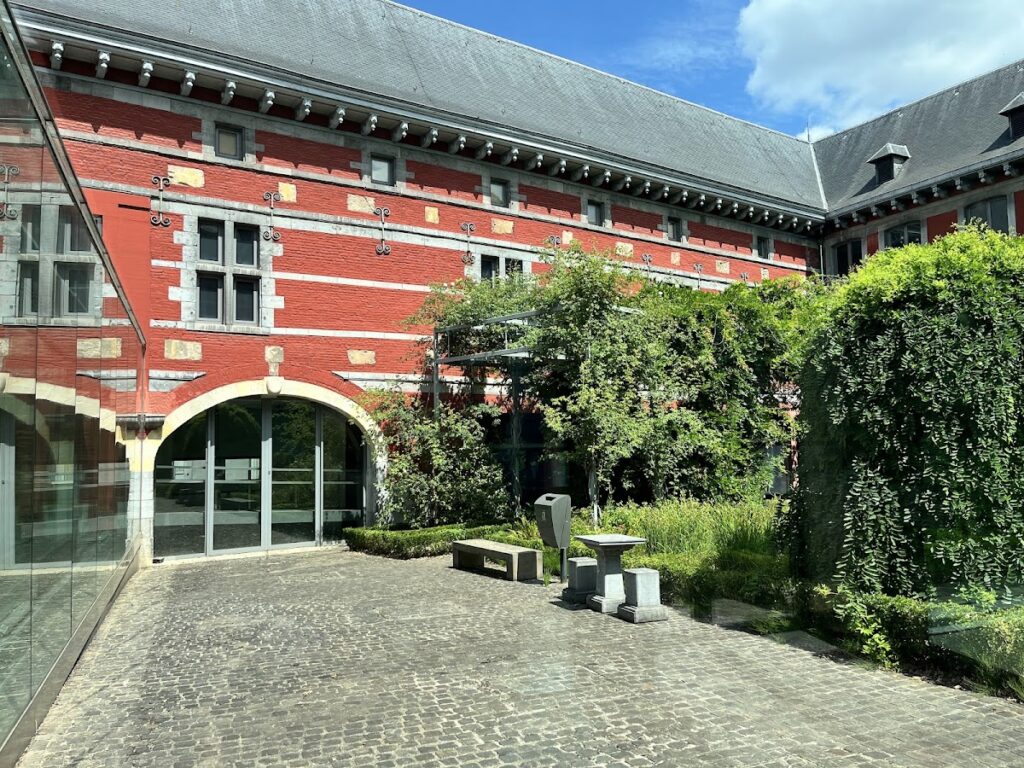 Curtius Palace: A Patrician Residence and Museum Building in Liège 3 Curtius Palace