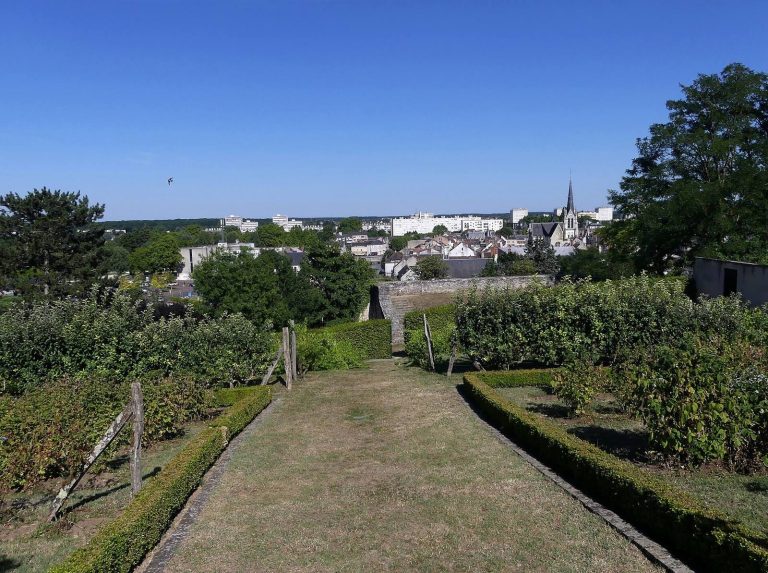 Château de Montargis: A Fortified Castle and Former Royal Residence in France