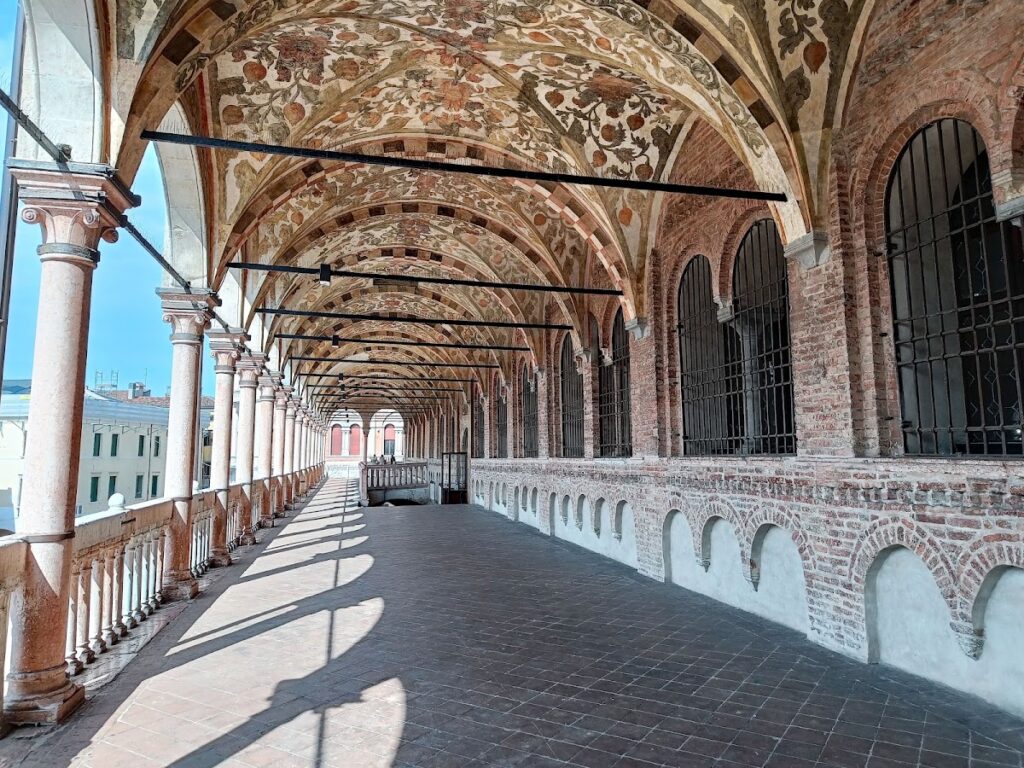 Palazzo della Ragione: Padua’s Medieval Palace of Justice and Market 3 Palazzo della Ragione