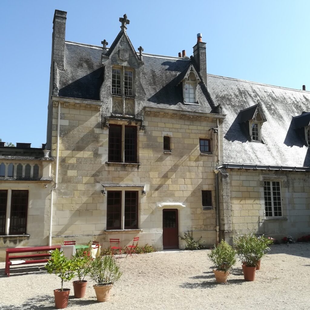 Château de Châtigny: A Historic Estate at Fondettes 2 Château de Chatigny