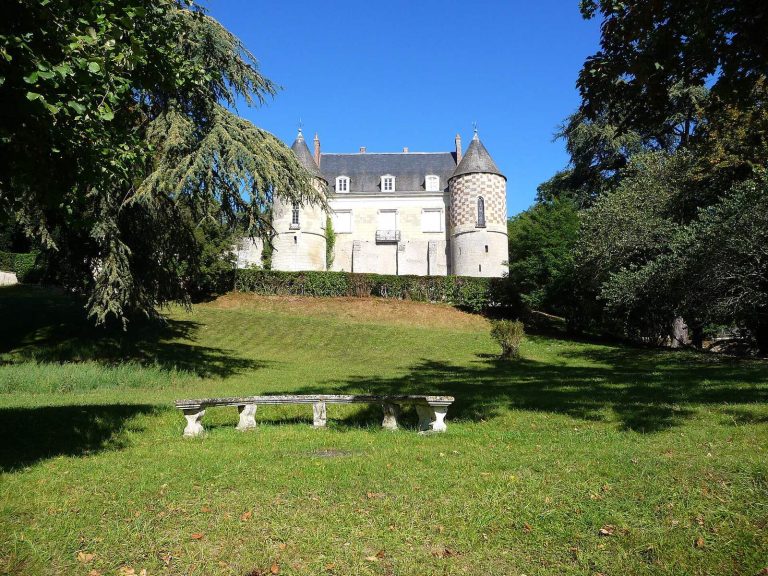 Château de Châtigny: A Historic Estate at Fondettes