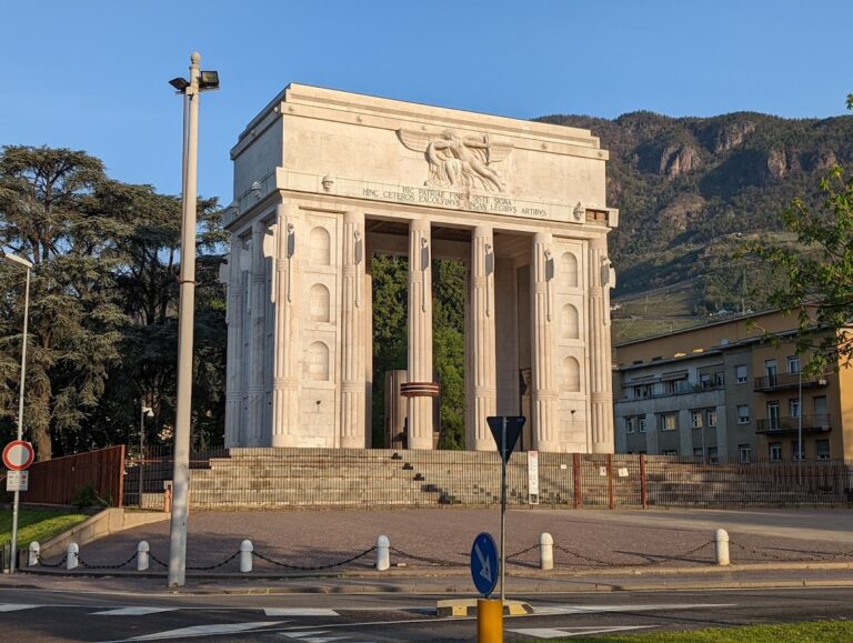 Casa Littoria, Bolzano: A Fascist Party Headquarters and Contested Monument