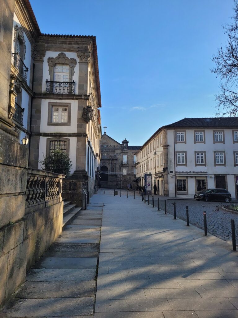 Episcopal Palace, Braga: An Archiepiscopal Palace and Civic Complex 3 Episcopal Palace, Braga