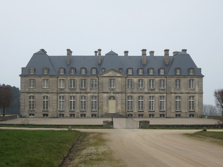 Château de Saint-Pierre-Église: An Eighteenth-Century Château in France