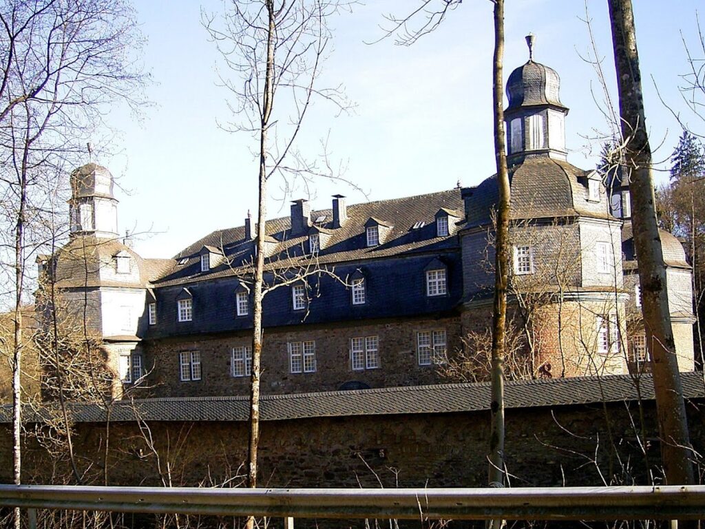 Castle Crottorf: A Moated Castle in Germany 3 Castle Crottorf
