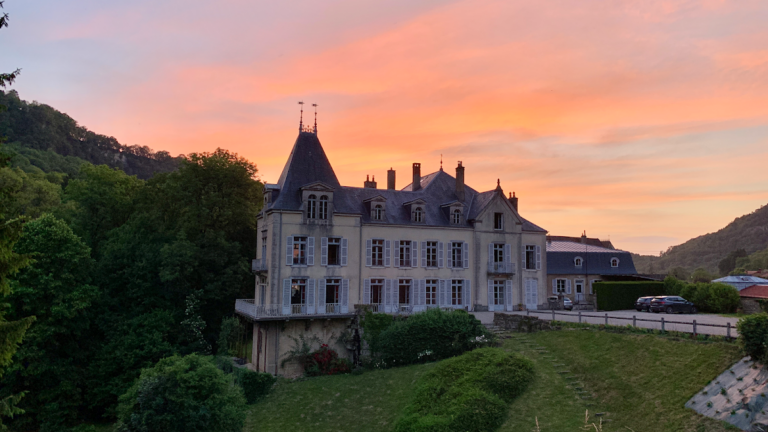 Château de Poligny: A Medieval Fortress in France