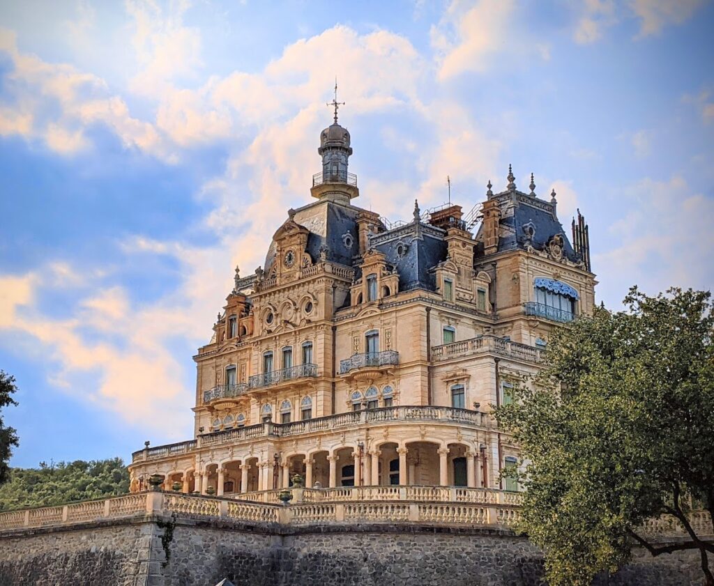 Château d'Aubiry: An Eclectic Neo-Baroque Residence in France 2 Château d'Aubiry