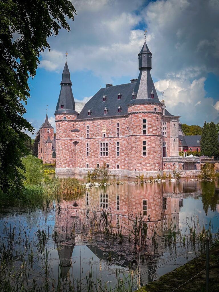 Jehay Castle: A Renaissance Water Castle in Belgium 2 Jehay Castle