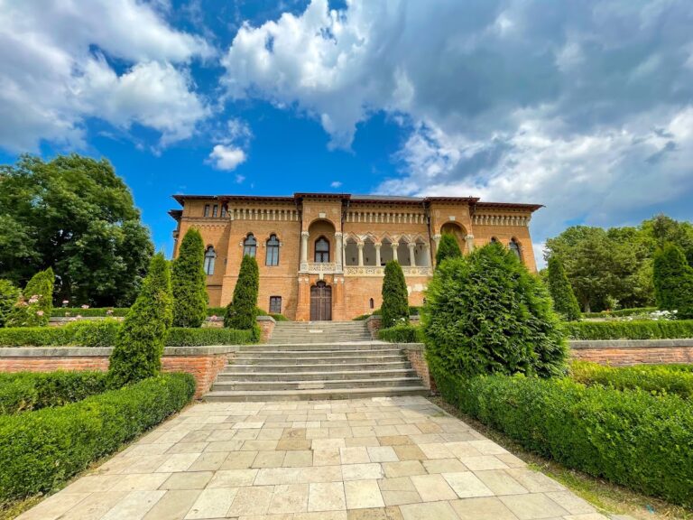 Mogoșoaia Palace: A Brâncovenesc Summer Residence in Romania