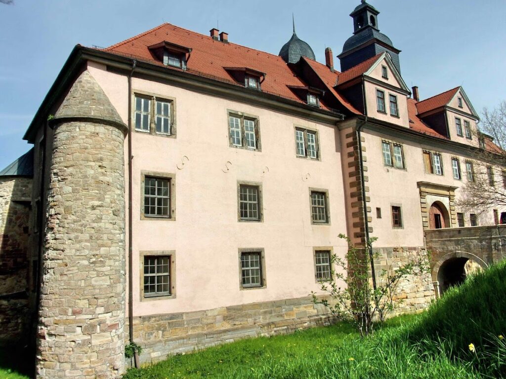 Schloss Tenneberg: A Medieval Castle and Museum in Germany 1 Schloss Tenneberg