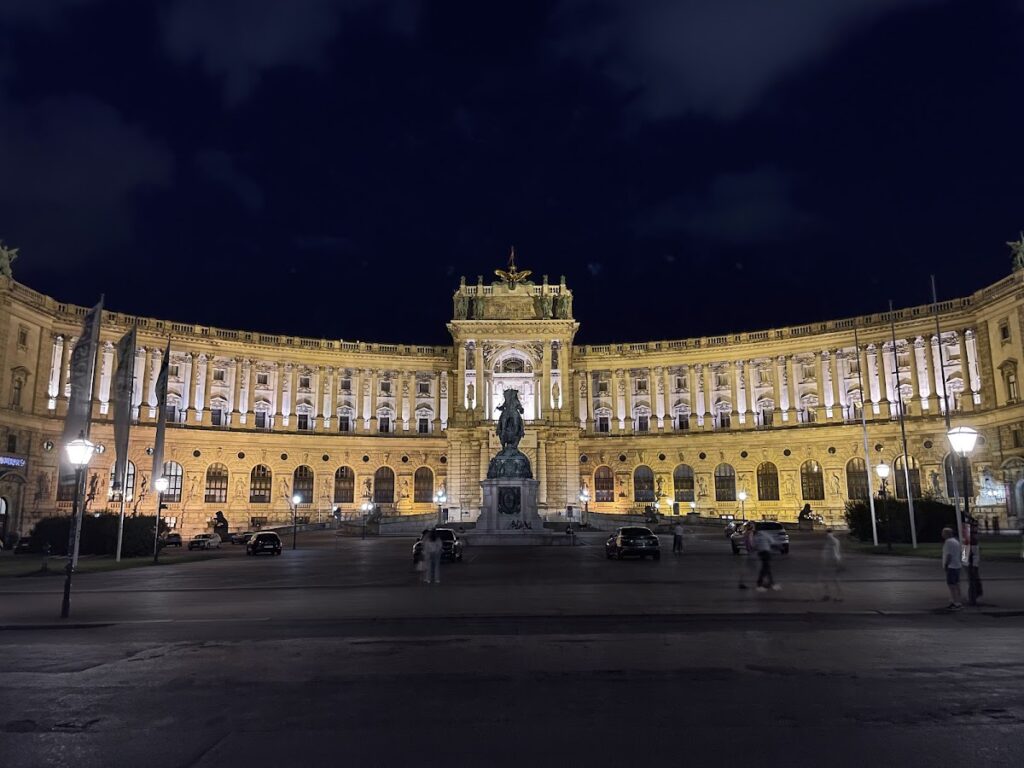 Winter Palace of Prince Eugene: A High-Baroque Urban Residence in Vienna 2 Winter Palace of Prince Eugene