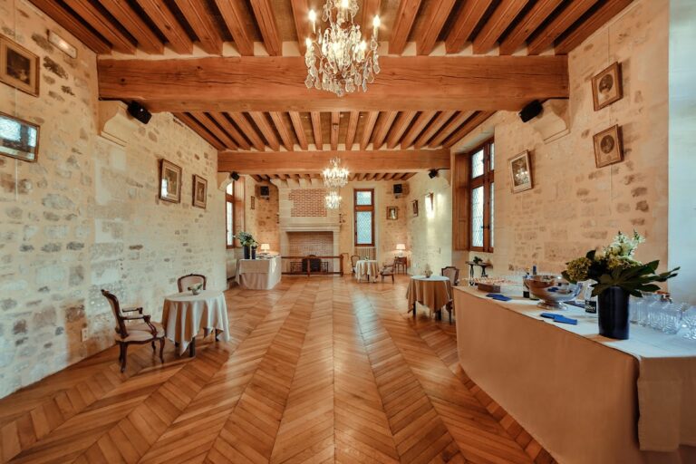 Château de Pontarmé: A Renaissance Hunting Residence in France