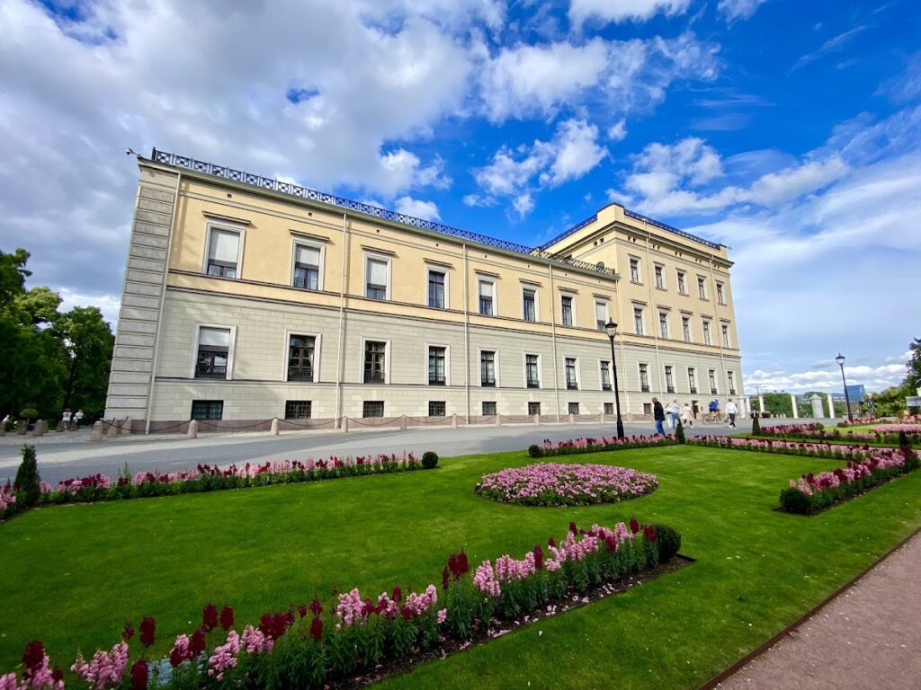 Royal Palace, Oslo: Residence and Working Seat of Norway’s Monarchy 3 Royal Palace, Oslo