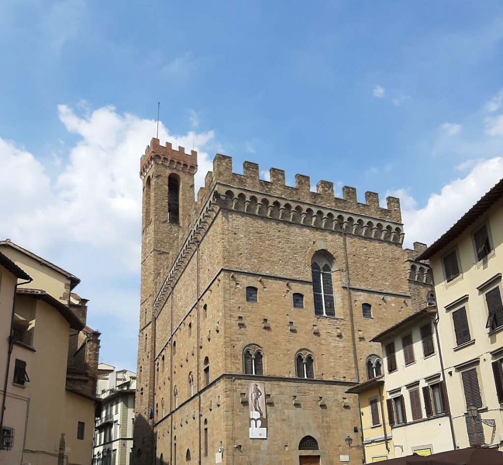 Palazzo Pazzi: A Renaissance Family Palace in Florence 4 Palazzo Pazzi