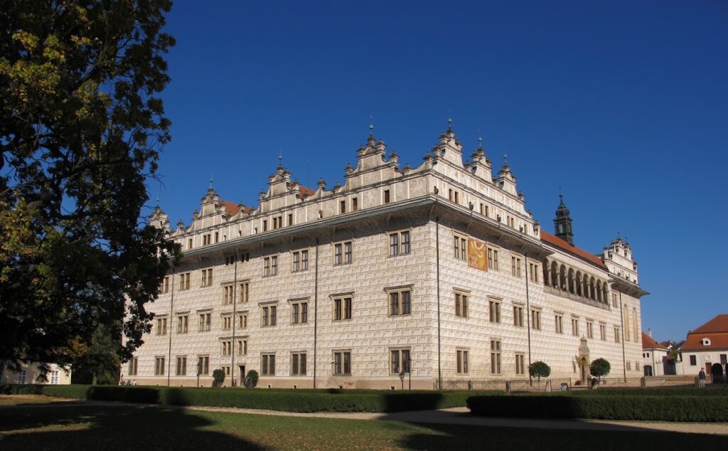 Litomyšl Chateau: A Renaissance Palace in Czechia 1 Litomyšl Chateau