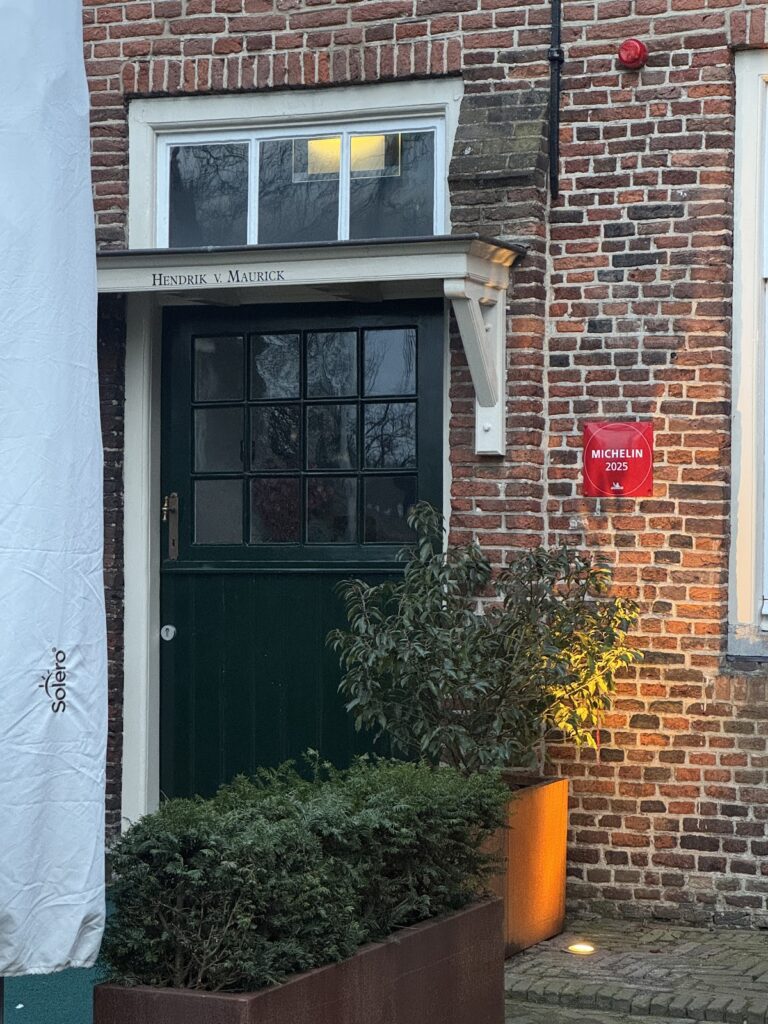 Kasteel Maurick: A Moated Historic Residence near Vught, Netherlands 5 Kasteel Maurick